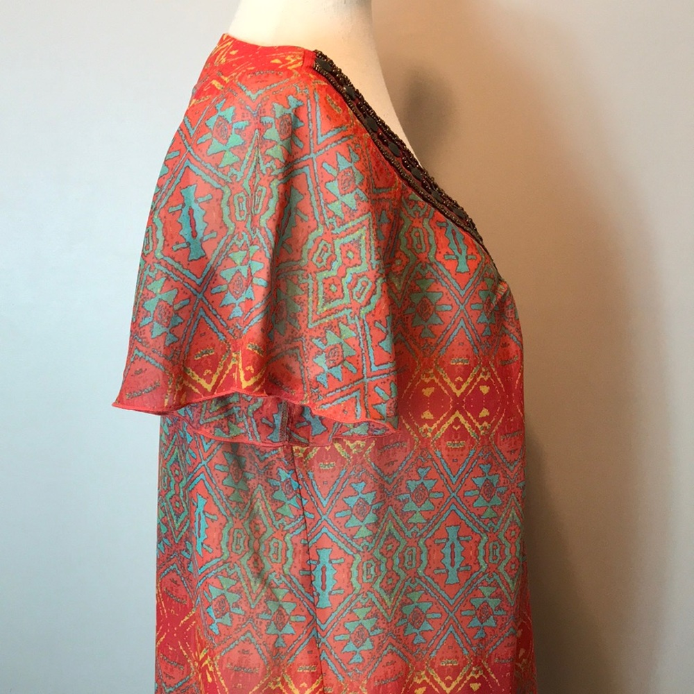 ✅CLEARANCE✅ Lovely Aztec Print Flutter Sleeve Top - Picture 5 of 9